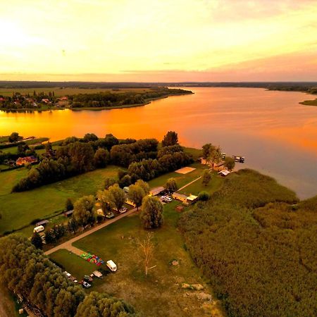 Osrodek Wypoczynkowy "Marina Rozbejko" Villa มิชลีบูร์ช ภายนอก รูปภาพ