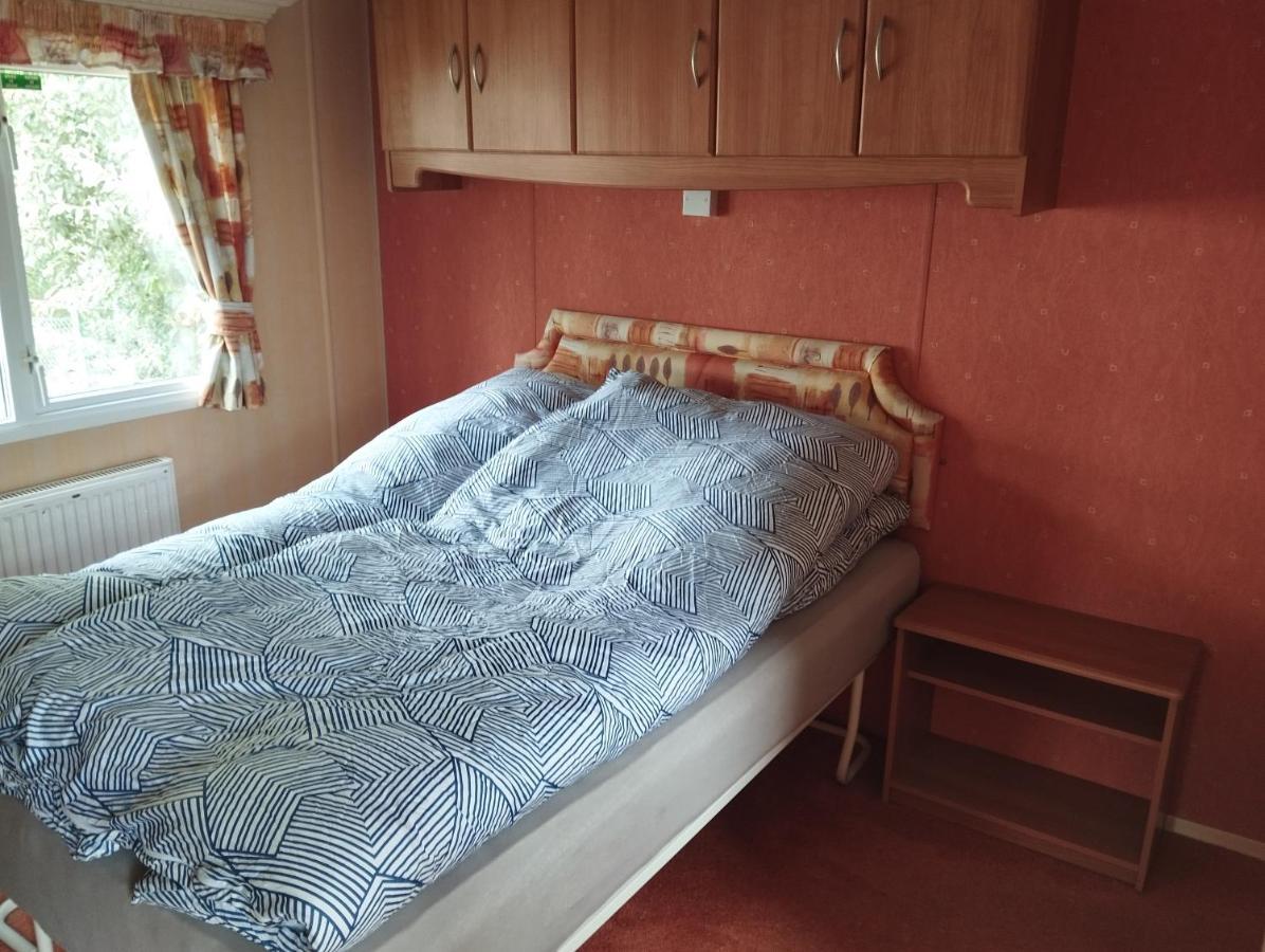 Osrodek Wypoczynkowy "Marina Rozbejko" Villa มิชลีบูร์ช ภายนอก รูปภาพ