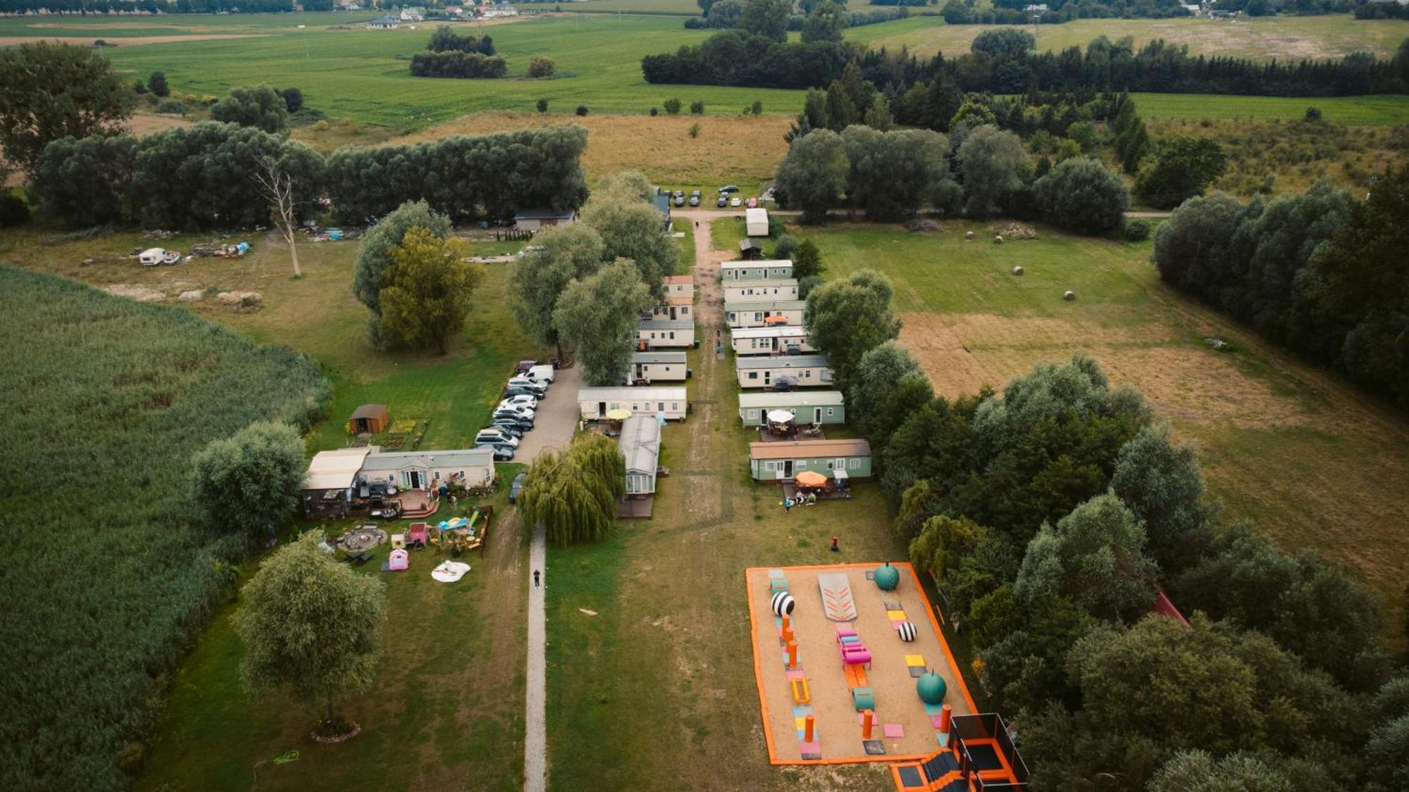Osrodek Wypoczynkowy "Marina Rozbejko" Villa มิชลีบูร์ช ภายนอก รูปภาพ